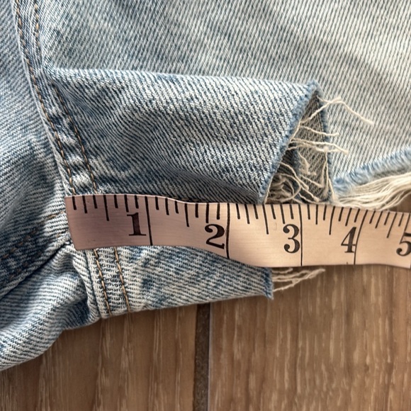 PacSun Women's Light Blue Mid Rise Vintage Inspired Denim cutoff Shorts - Picture 7 of 7